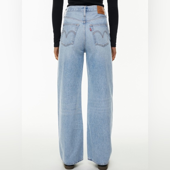 Levi’s Ribcage Wide Leg Jean - Picture 11 of 13
